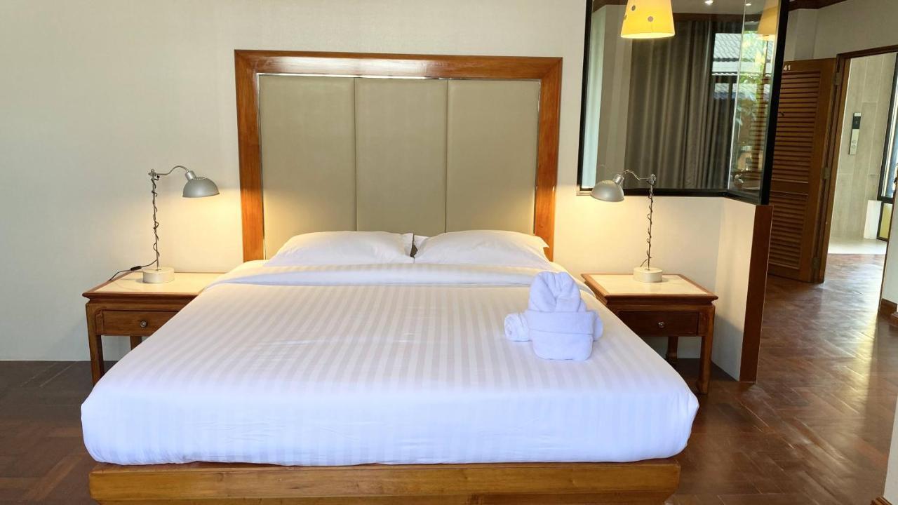 Nt Place Sukhumvit Suites Банкок Екстериор снимка