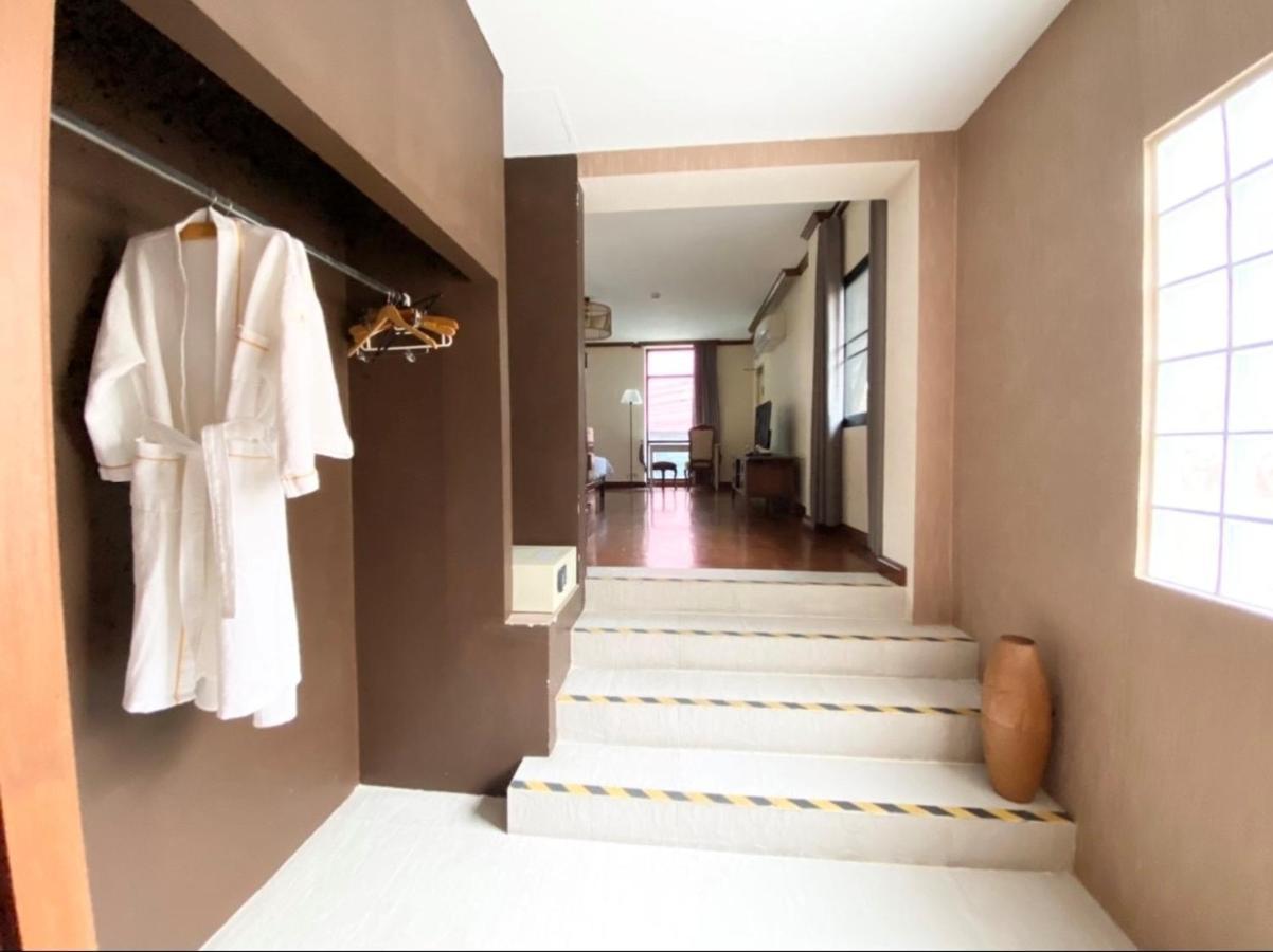 Nt Place Sukhumvit Suites Банкок Екстериор снимка