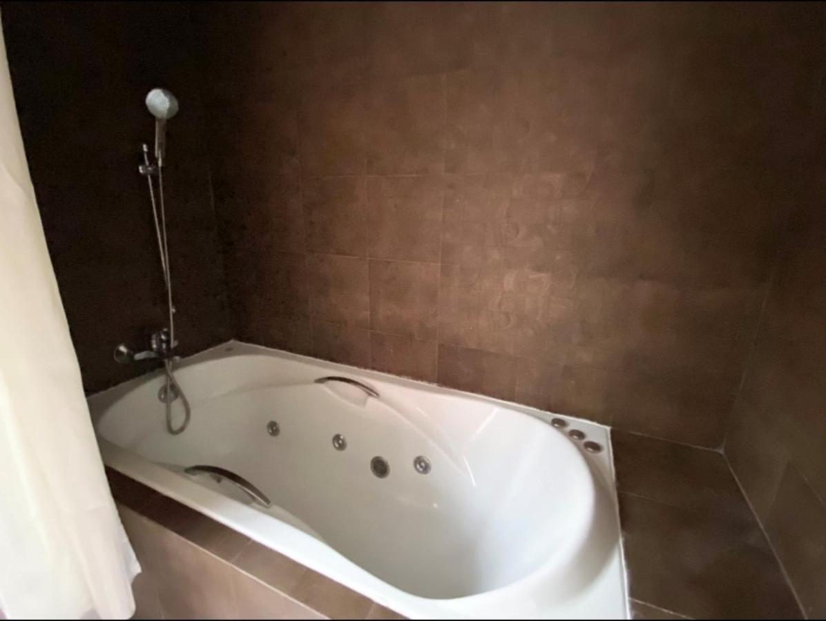 Nt Place Sukhumvit Suites Банкок Екстериор снимка