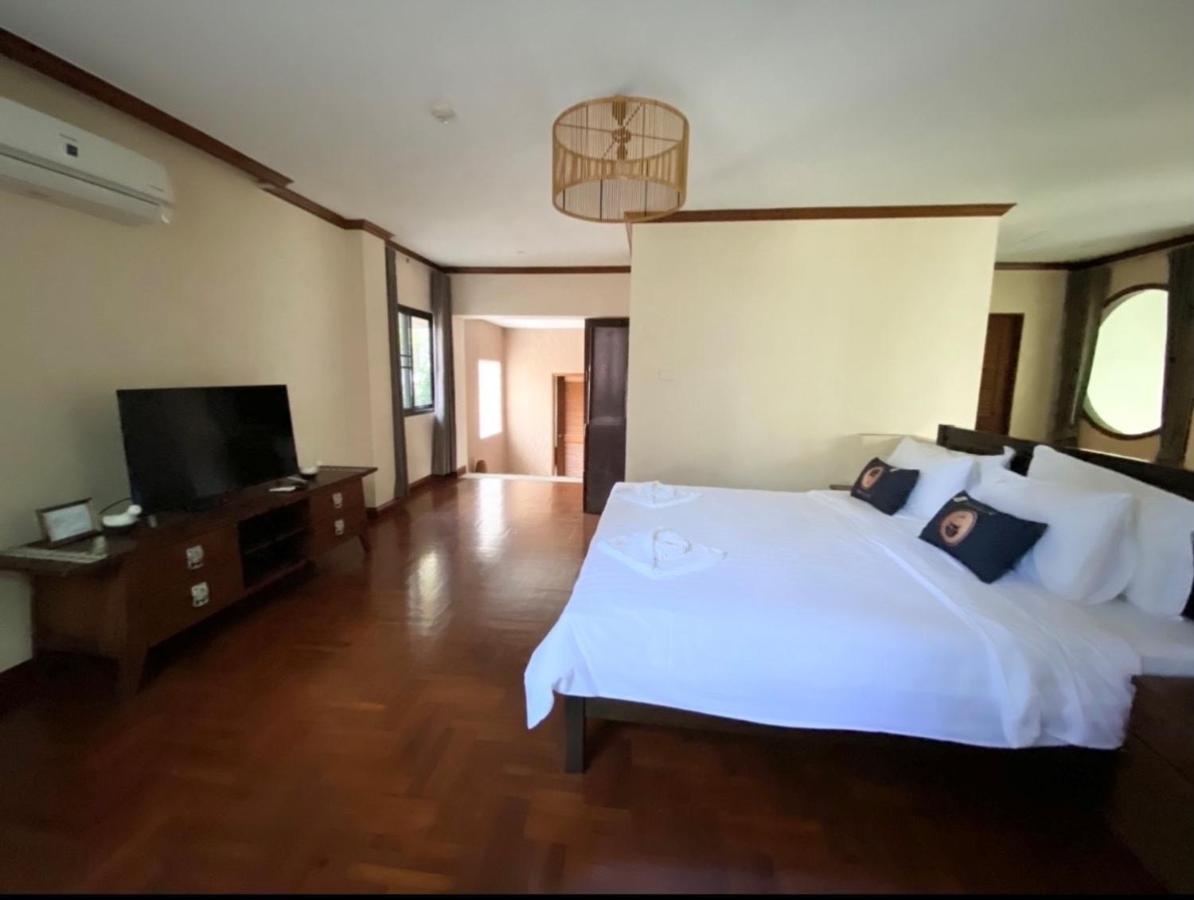 Nt Place Sukhumvit Suites Банкок Екстериор снимка