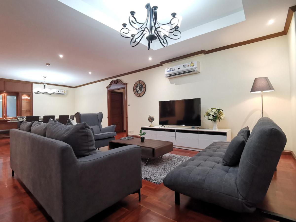 Nt Place Sukhumvit Suites Банкок Екстериор снимка