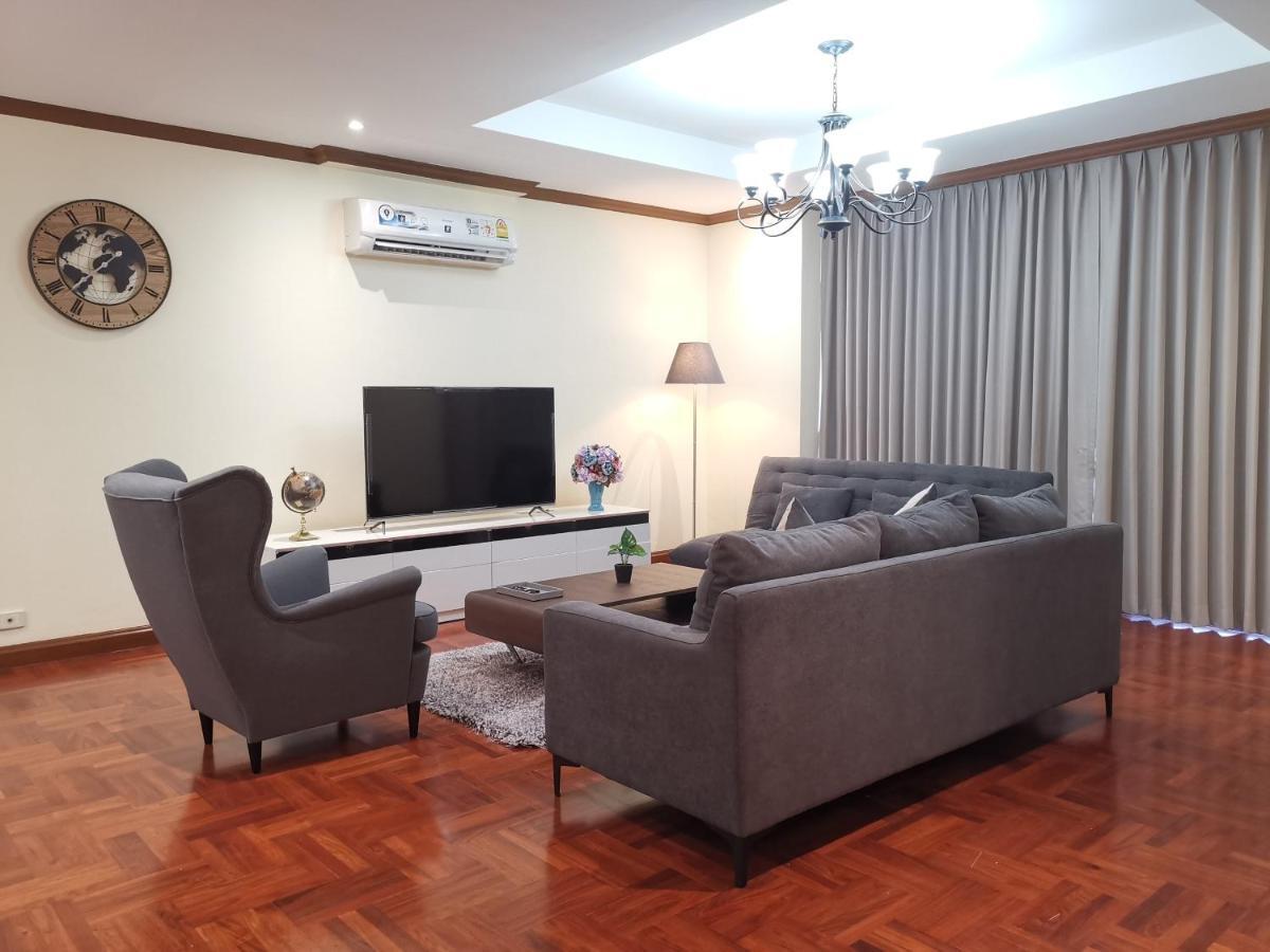Nt Place Sukhumvit Suites Банкок Екстериор снимка