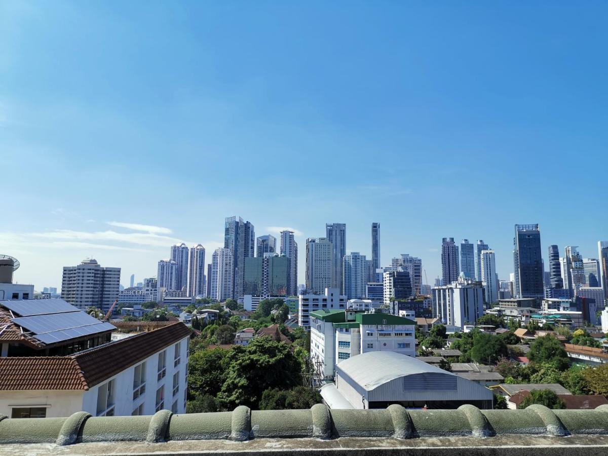 Nt Place Sukhumvit Suites Банкок Екстериор снимка