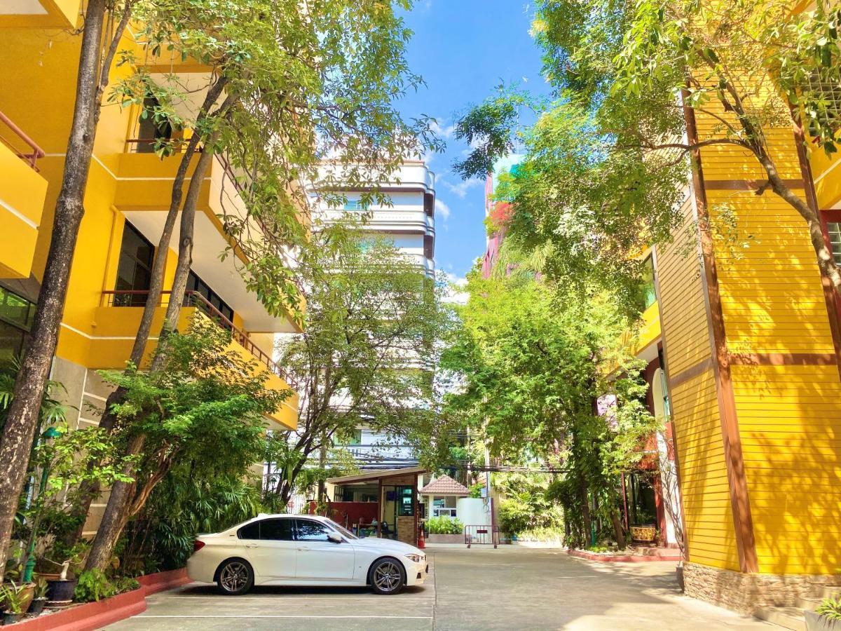 Nt Place Sukhumvit Suites Банкок Екстериор снимка